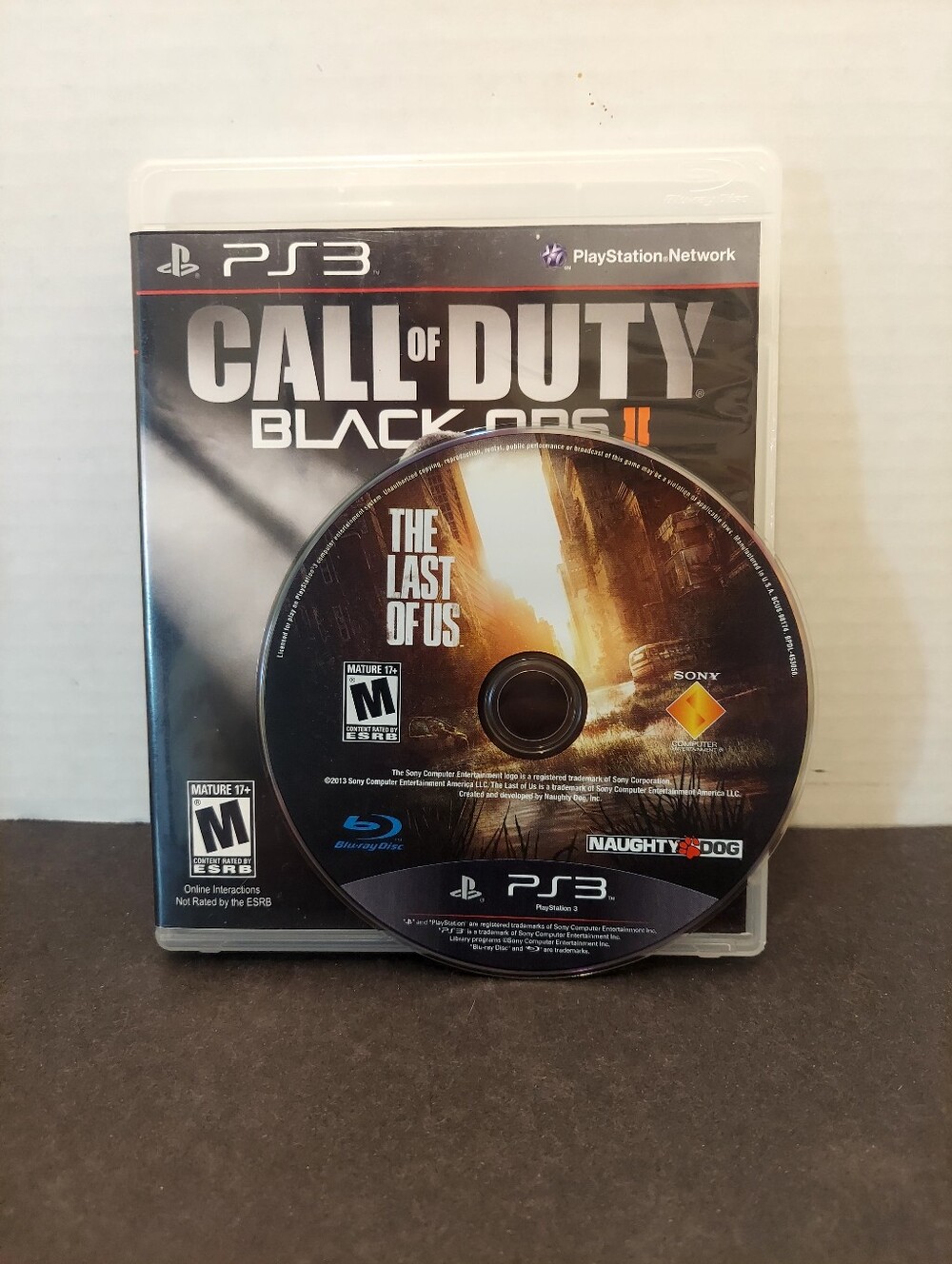 The Last of Us ps3 VideoGame PlayStation 3 With call of duty black ops ii 2 case